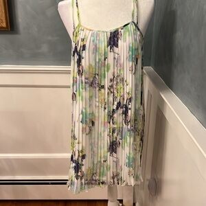 Summer dress in size small, BCBG Generation. Floral design.